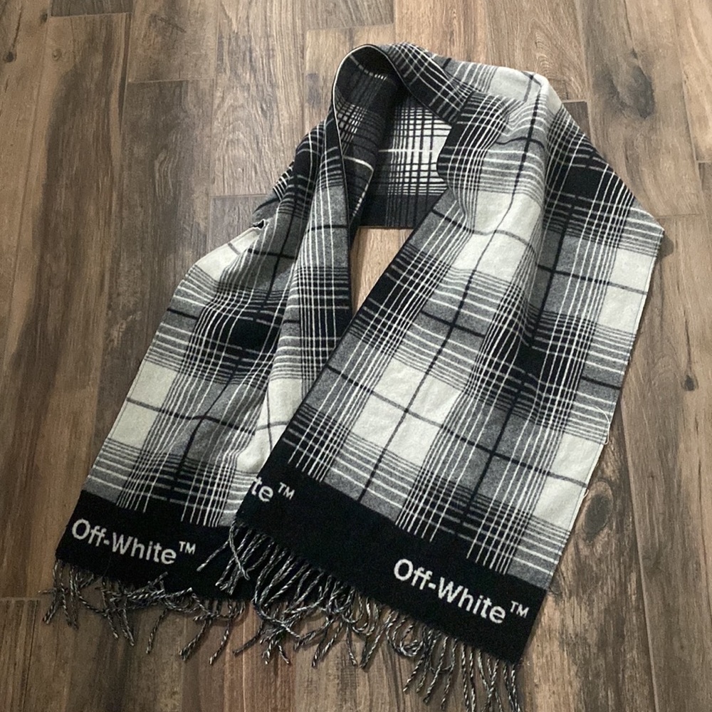 Off-White c/o Virgil abloh scarf/shawl/wrap